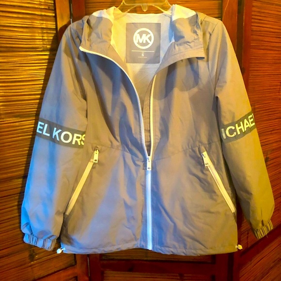 NWT Michael Kors Grey light Runner Sort Jacket. Unique and hard find. True Tags - Picture 3 of 14